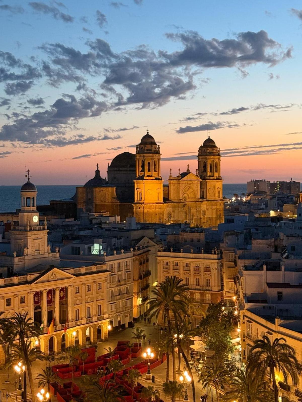 Skyline - Penthouse With 50M2 Private Terrace And Stunning Views Lägenhet Cádiz Exteriör bild